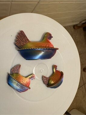 Rainbow Farmhouse Hen Dish Set - Chicken Accent refrigerator magnet set
